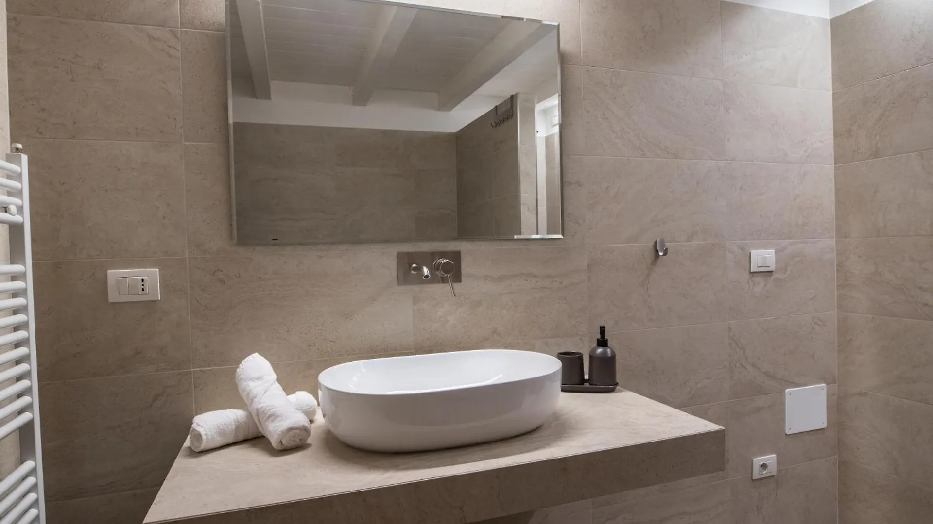 Aparthotel Santo Stefano Loft Bologna 0*,